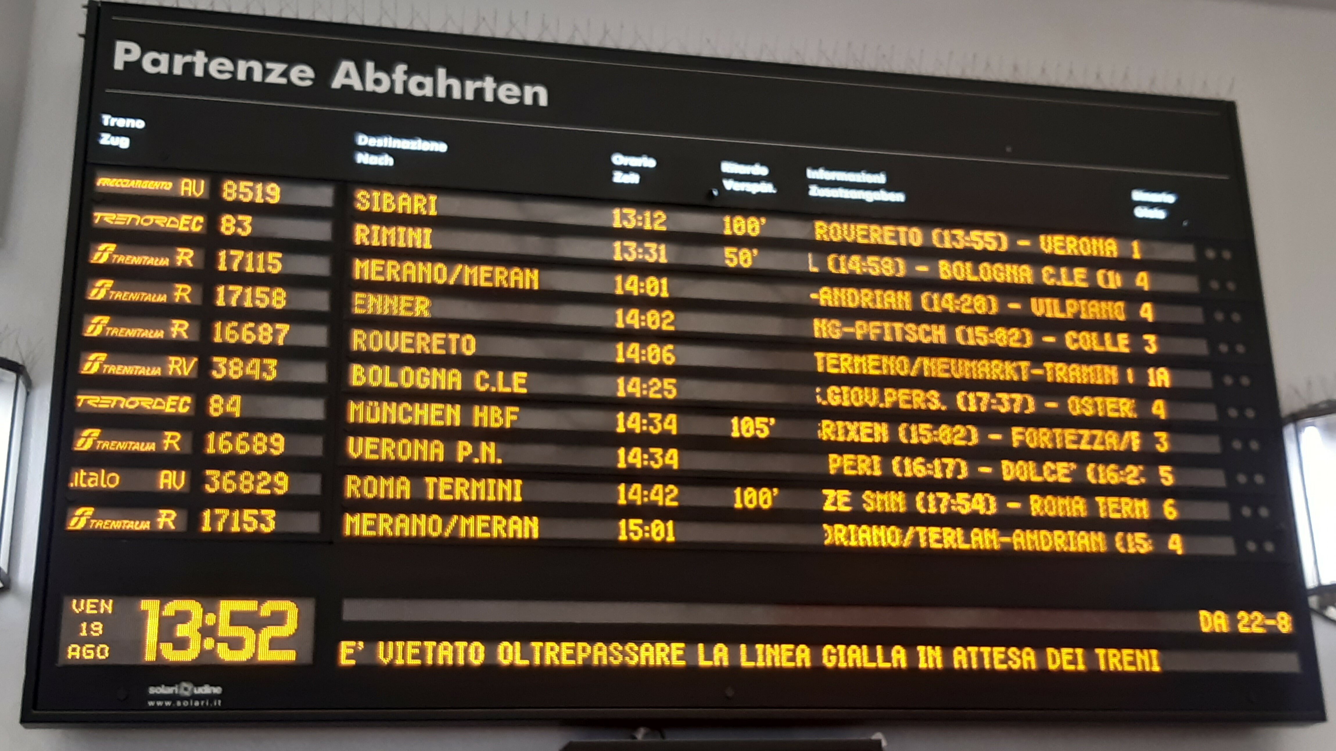 The display board with departure times