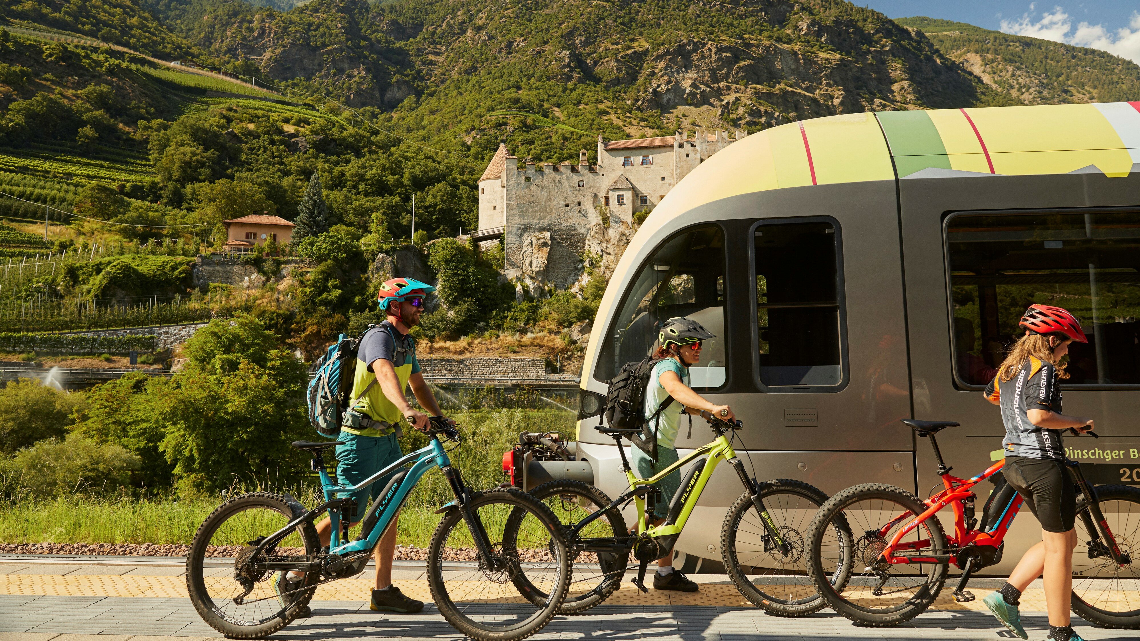 Some holiday guests with the bicycle